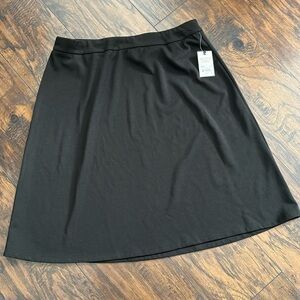 Elegant Black Women's Skirt medium nwt